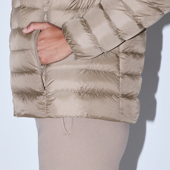 TNA Super Lite Packable Goose Down Puffer in Modern Taupel - Picture 4 of 14